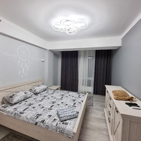 Tourist Grand Apartments Ultracentral 基希讷乌 外观 照片