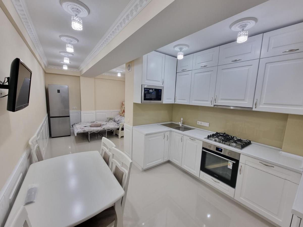 Tourist Grand Apartments Ultracentral 基希讷乌 外观 照片