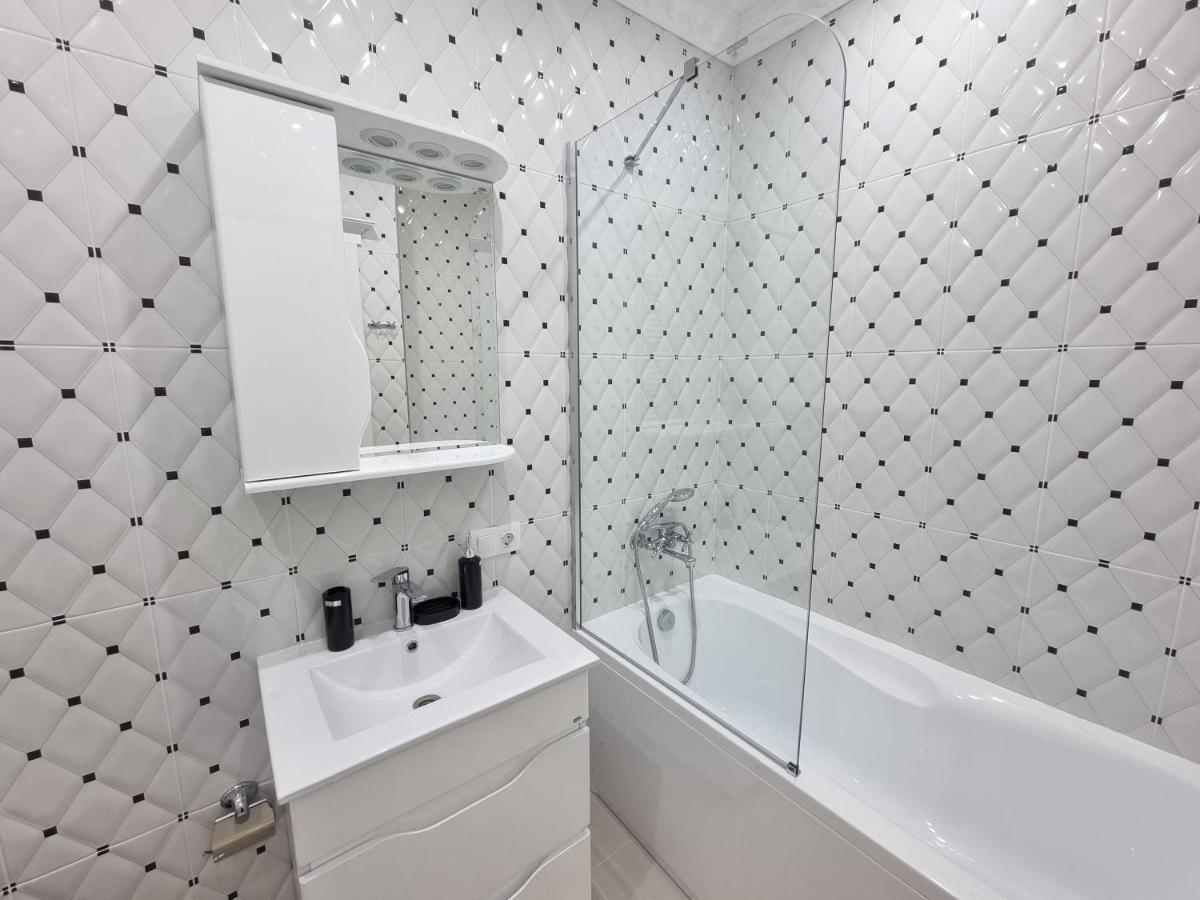 Tourist Grand Apartments Ultracentral 基希讷乌 外观 照片