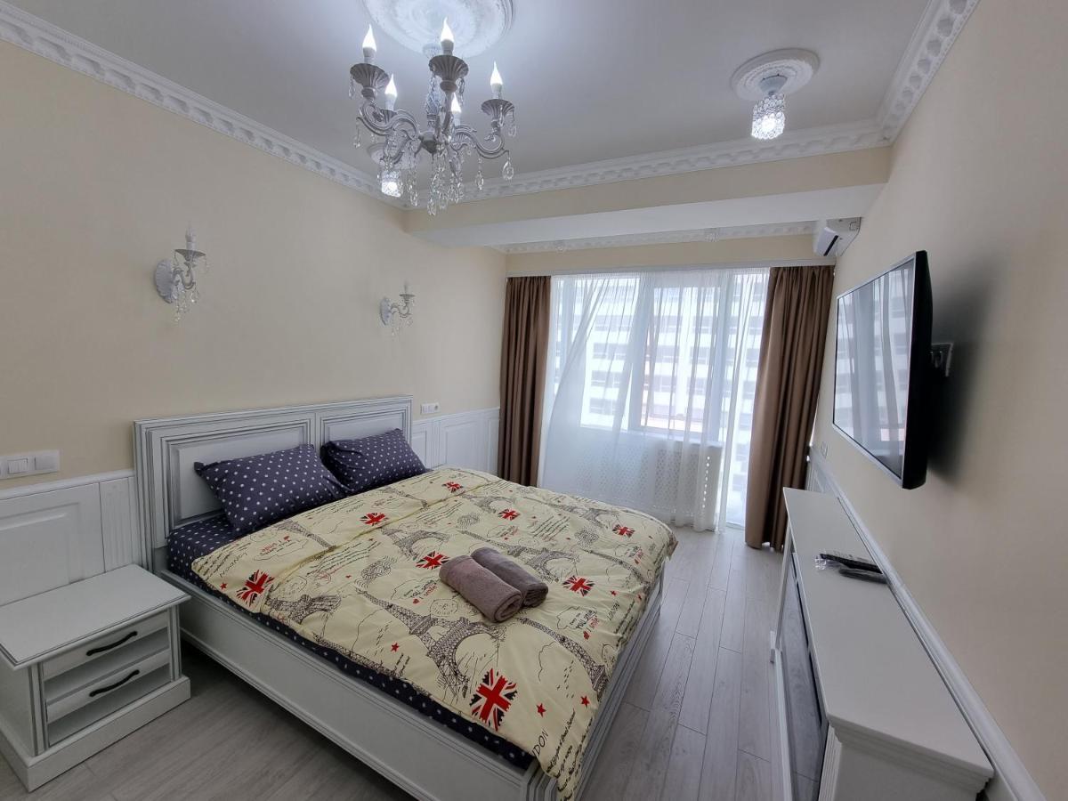 Tourist Grand Apartments Ultracentral 基希讷乌 外观 照片