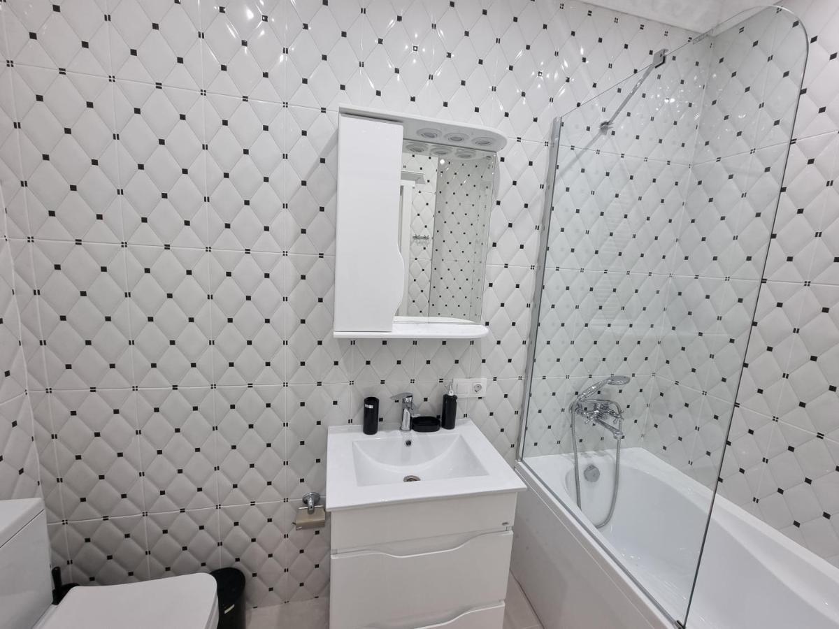 Tourist Grand Apartments Ultracentral 基希讷乌 外观 照片