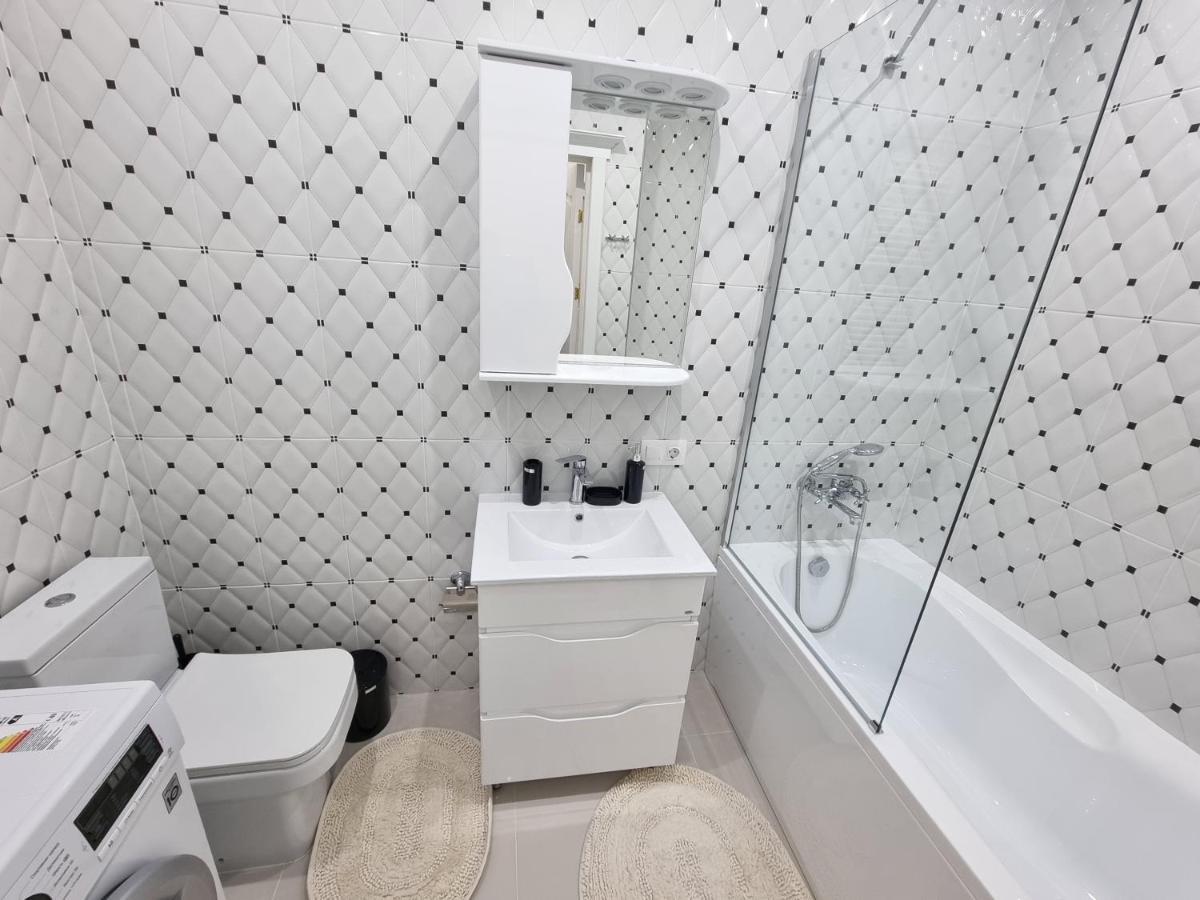 Tourist Grand Apartments Ultracentral 基希讷乌 外观 照片